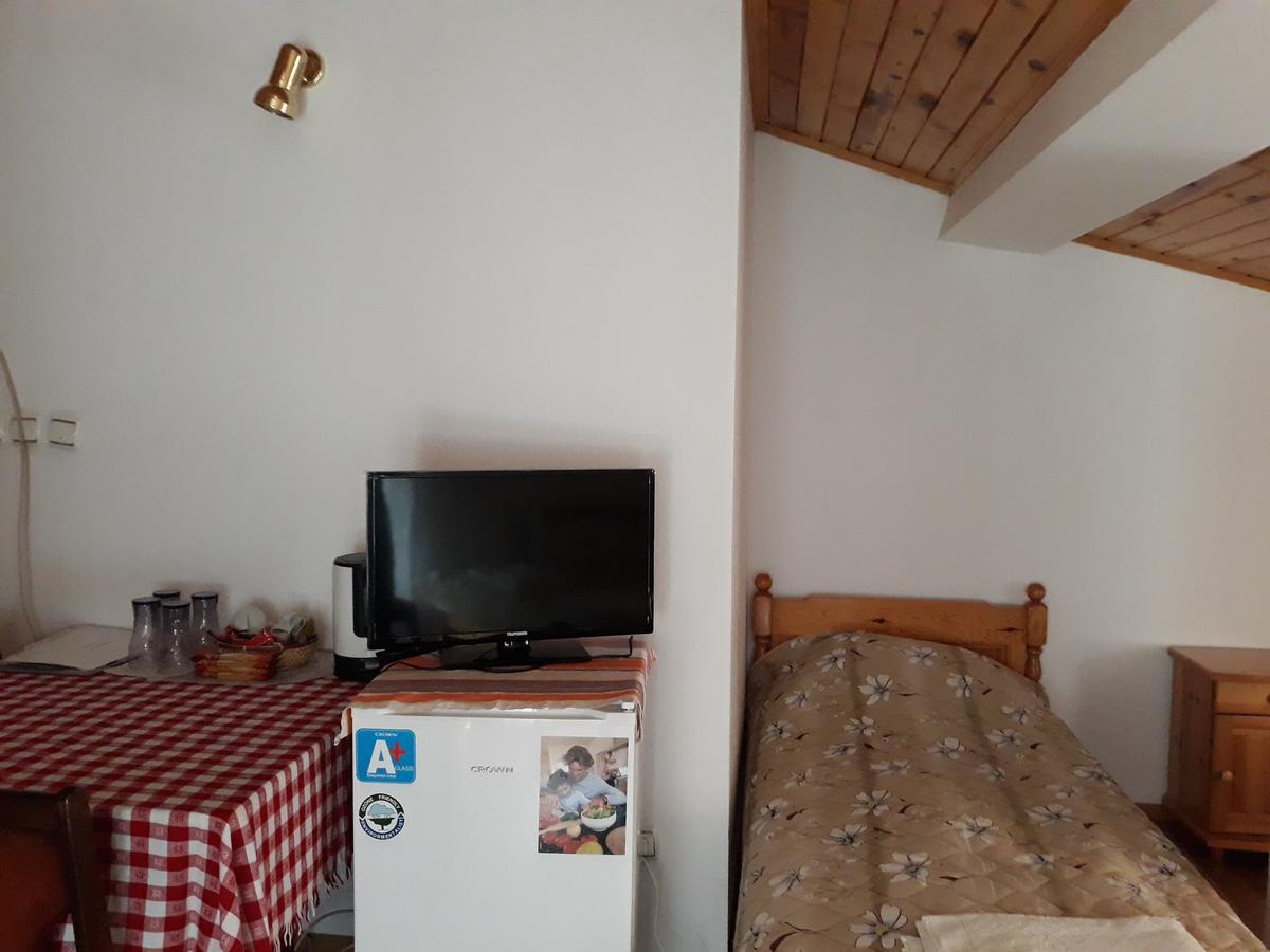 Стаи За Гости Лилови Smoljan Exterior foto
